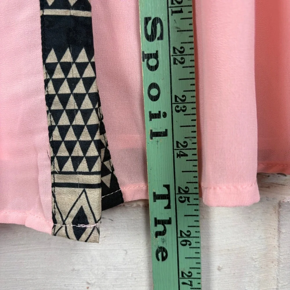 Vintage Four Seasons Geometric Trim Sheer Blouse Pink Black Art‎ Deco Small - Picture 8 of 8
